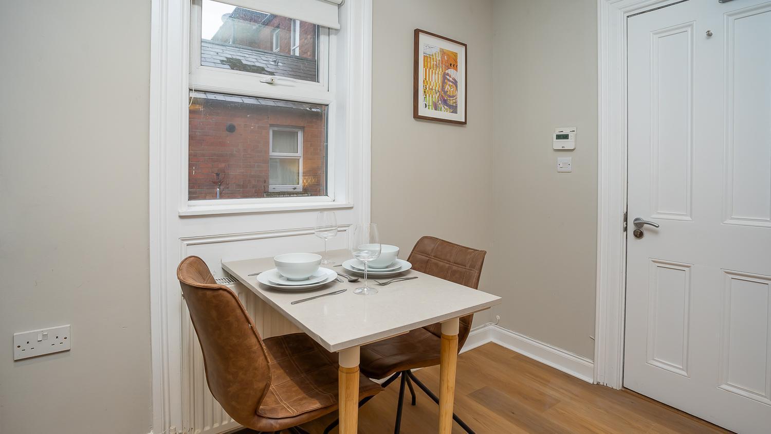Apartment Queens Large 2 Bdr & 1 Bdr By Breaks
